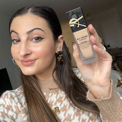 First Impression YSL ALL HOURS FOUNDATION 